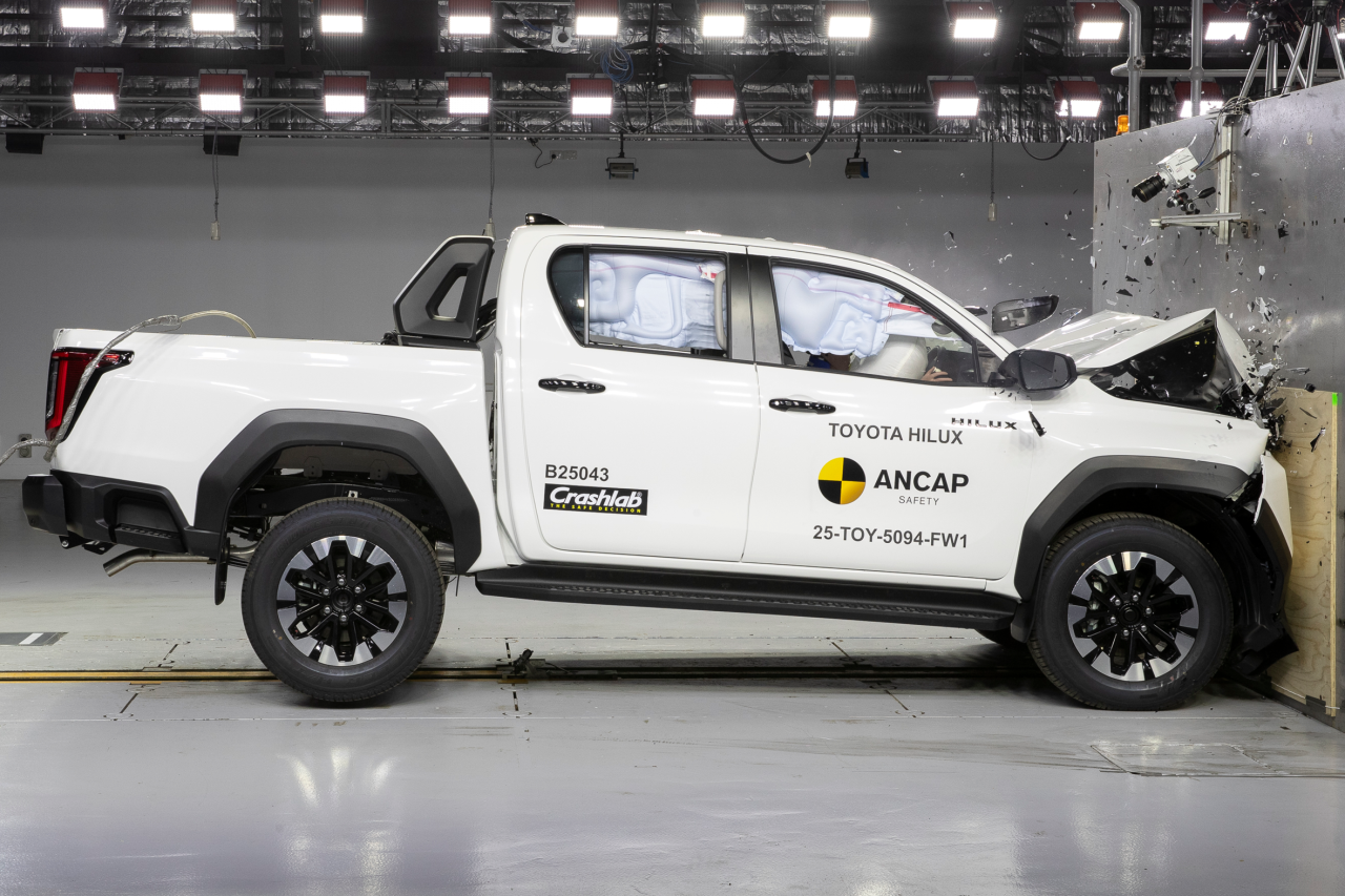 Nova Toyota Hilux conquista 5 estrelas em teste de segurança do ANCAP