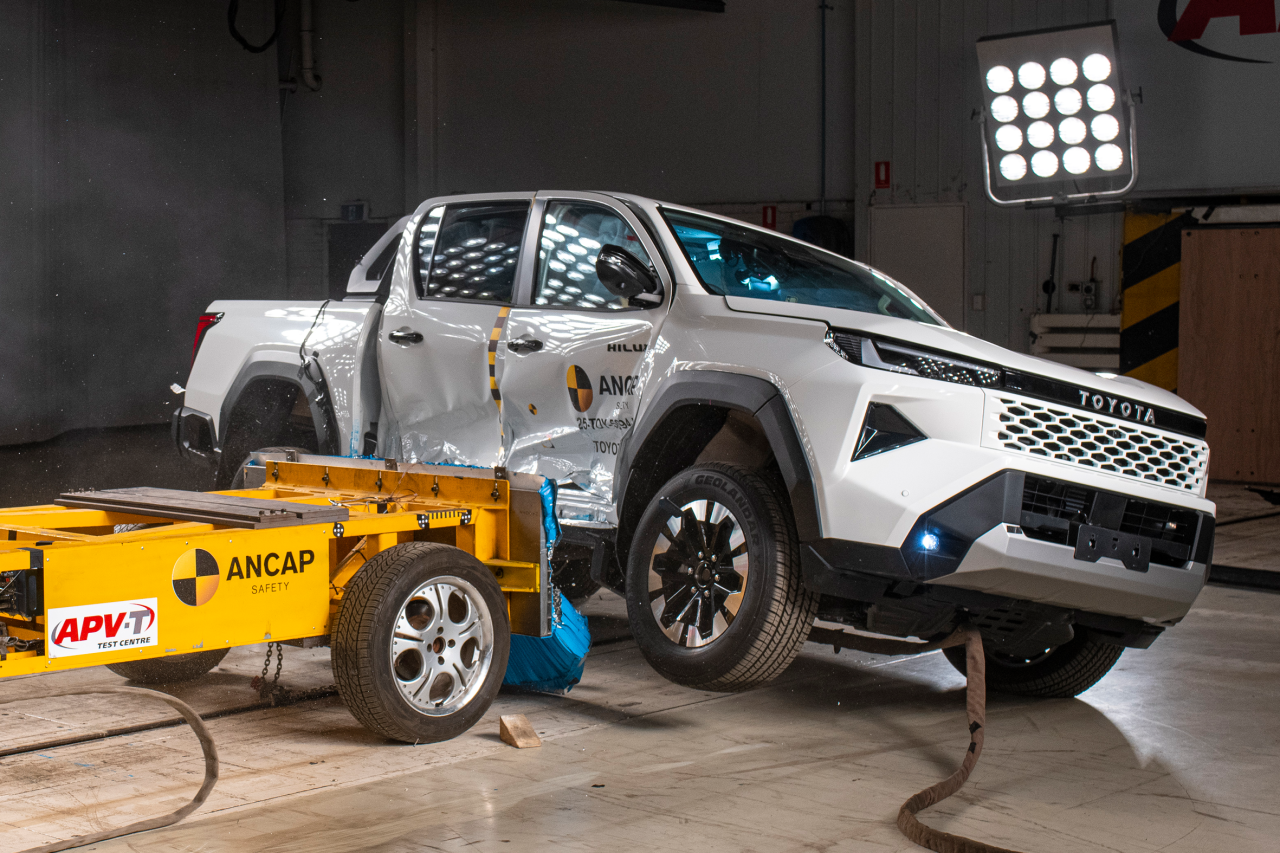 Nova Toyota Hilux conquista 5 estrelas em teste de segurança do ANCAP