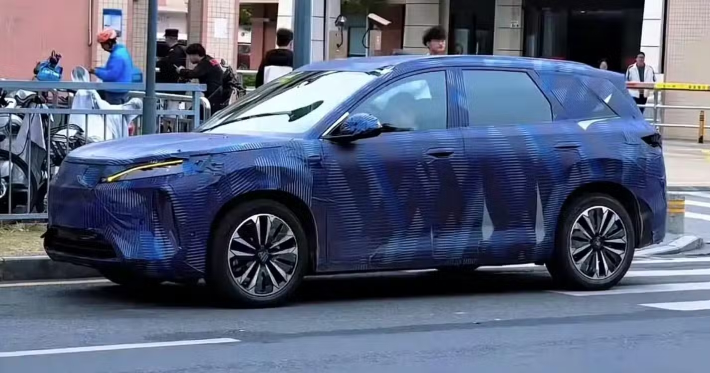 BYD Yuan Max elétrico é flagrado na China antes da estreia oficial