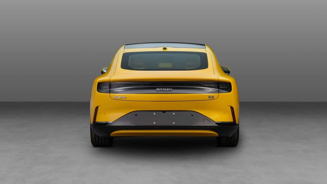 Smart estreia seu primeiro sedã com 2 toneladas e autonomia combinada de 1.800 km