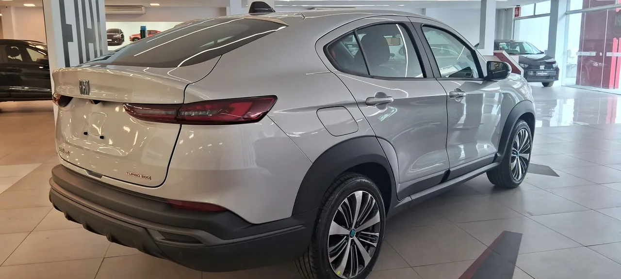 Fiat derruba preço do Fastback Audace Hybrid 2026 em R$ 39.500 para PcD em dezembro