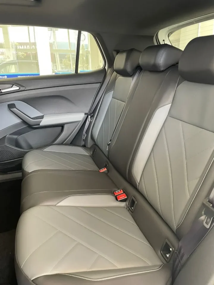 Volkswagen T-Cross 200 TSI AT 2026 fica mais barato que o Polo Highline em oferta de dezembro