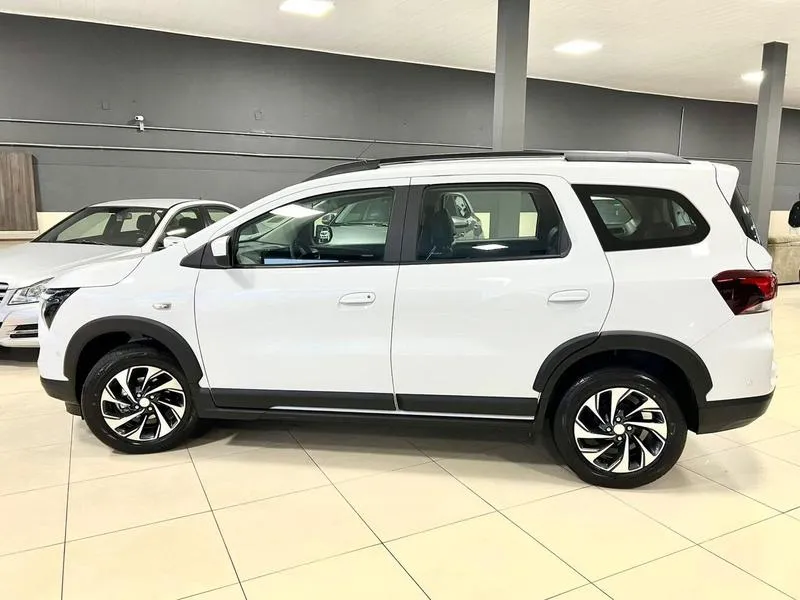 Chevrolet Spin Premier 2026 tem queda de até R$ 26.100 para PcD em dezembro