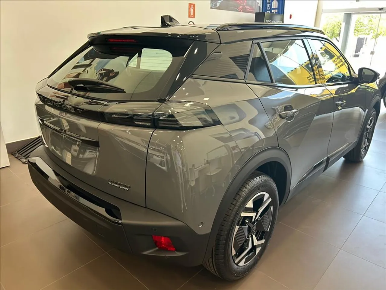 Peugeot libera 2008 2026 com desconto de até R$ 33.461 para PcD em dezembro