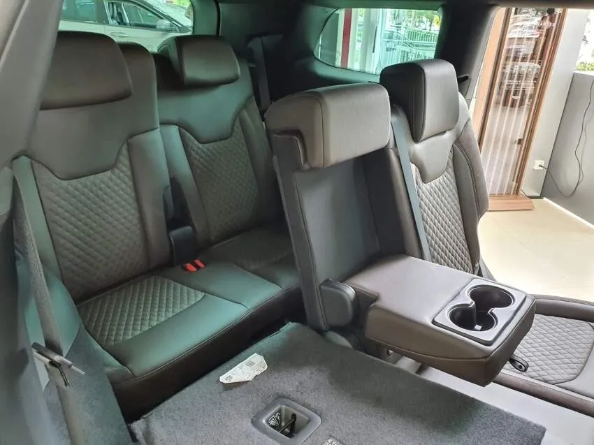 Jeep Commander Overland Turbodiesel 2026 fica mais barato que o Yaris Cross XRX em oferta de dezembro