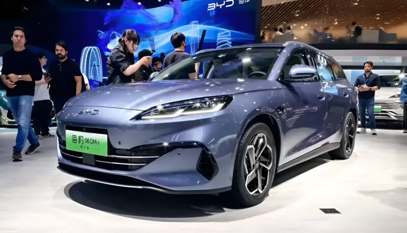 BYD registra no Brasil a perua Seal 06
