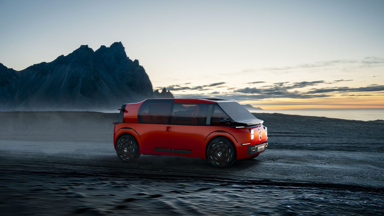 Citroën apresenta ELO, conceito de minivan com proposta inédita de cabine