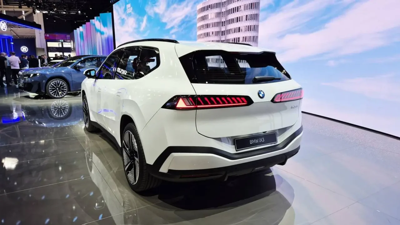 Novo BMW iX3 elétrico será apresentado no Salão de Pequim em abril