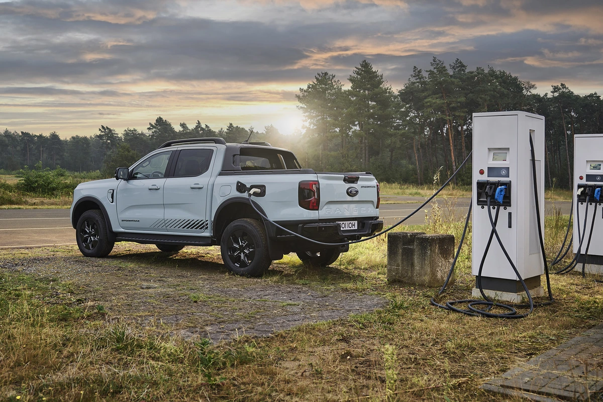 Ford confirma Ranger híbrida Flex para 2027 e promete 20 novos modelos