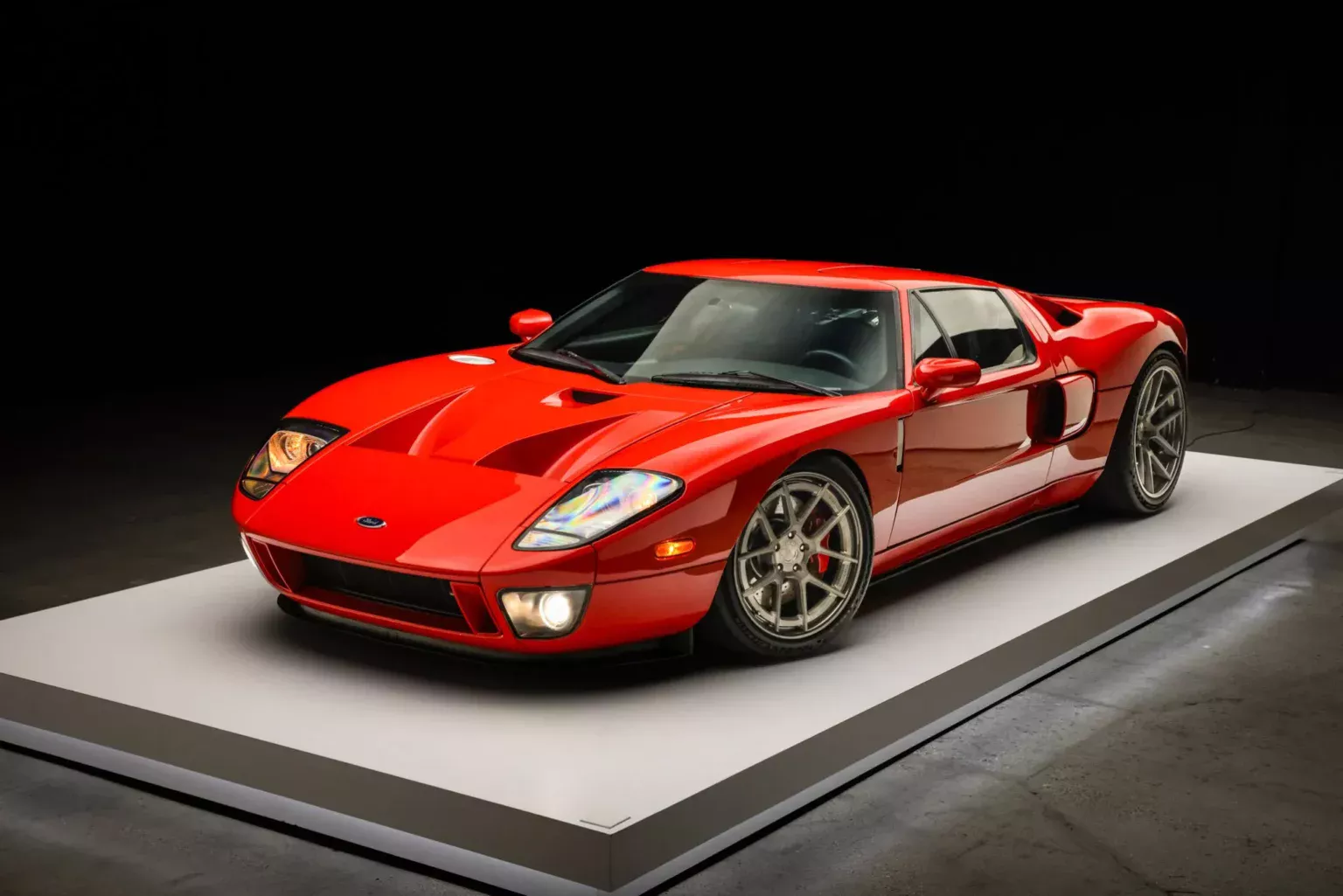 Ford GT de Paul Walker, estrela de “Velozes e Furiosos”, será leiloado