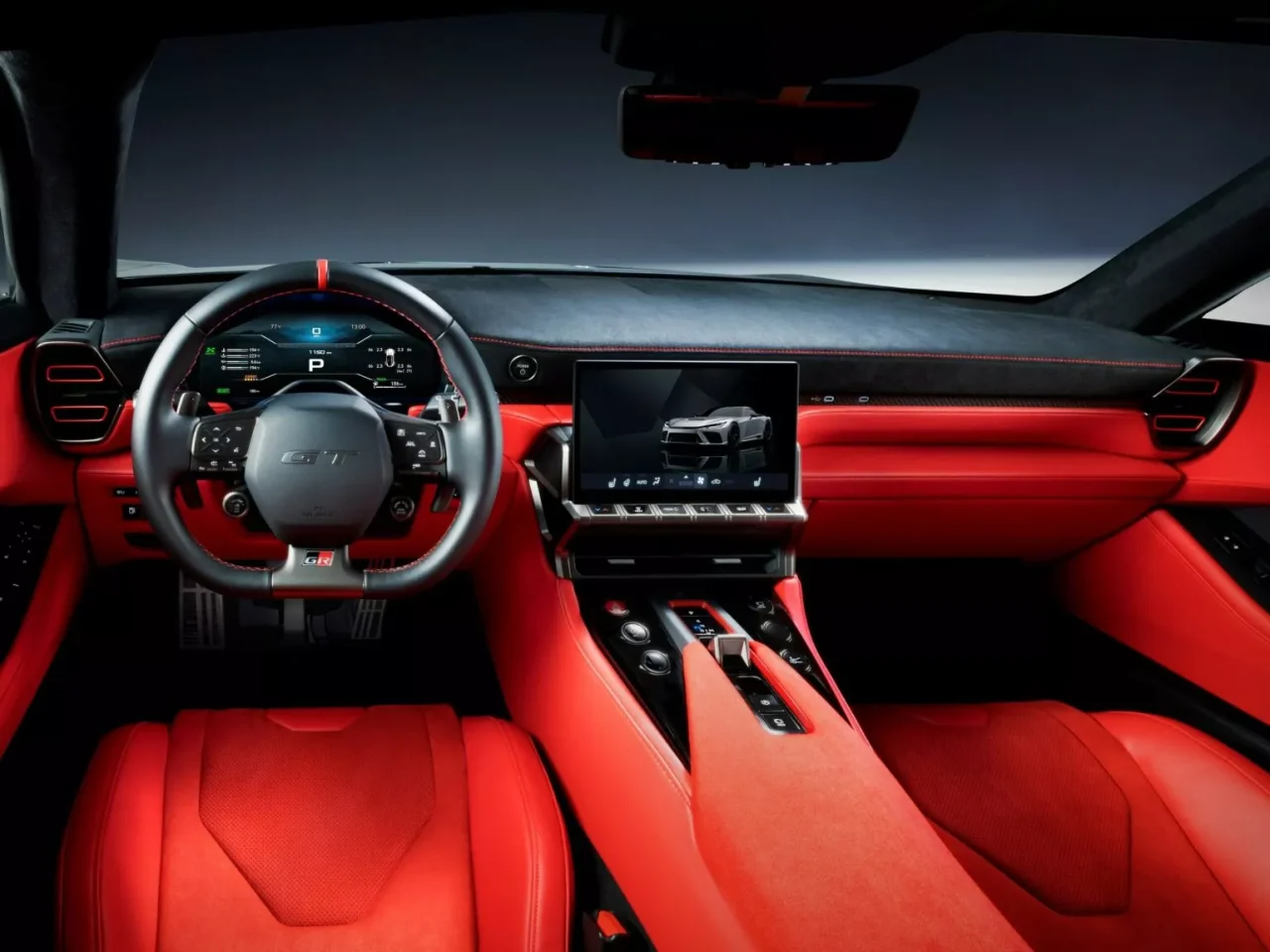 Toyota GR GT estreia com V8 de 650 cv e mira o território do Porsche 911