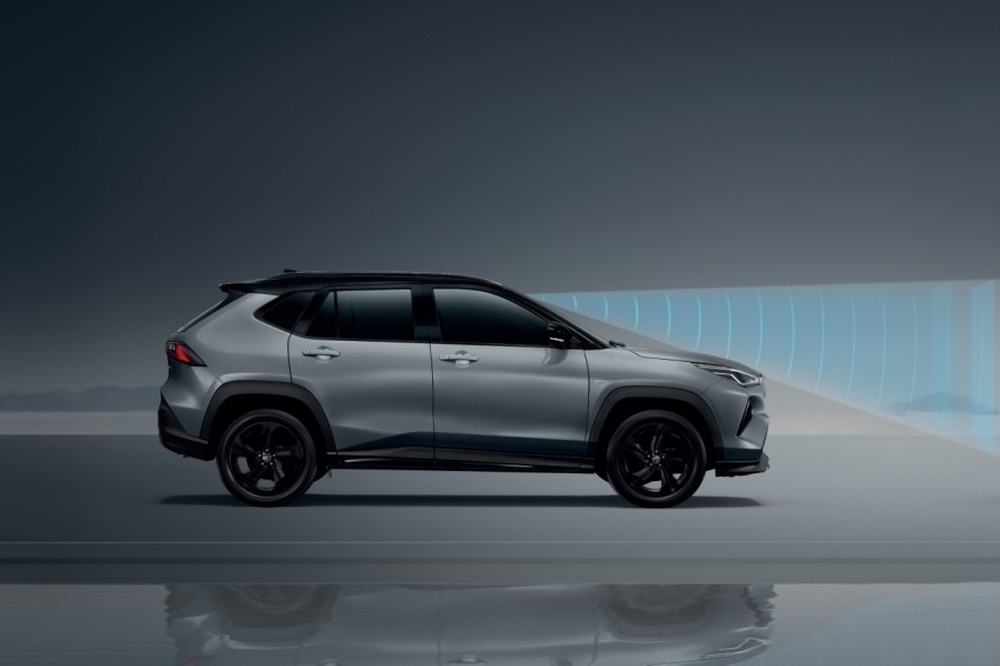 Nova versão do Toyota Yaris Cross aposta em visual agressivo e pacote completo