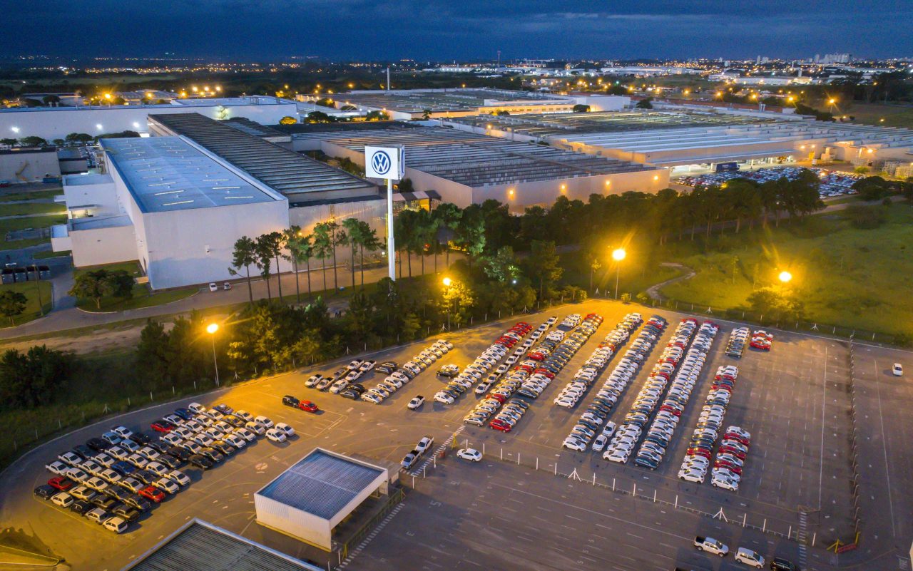 Volkswagen celebra produção de 8 milhões de veículos na planta de Taubaté