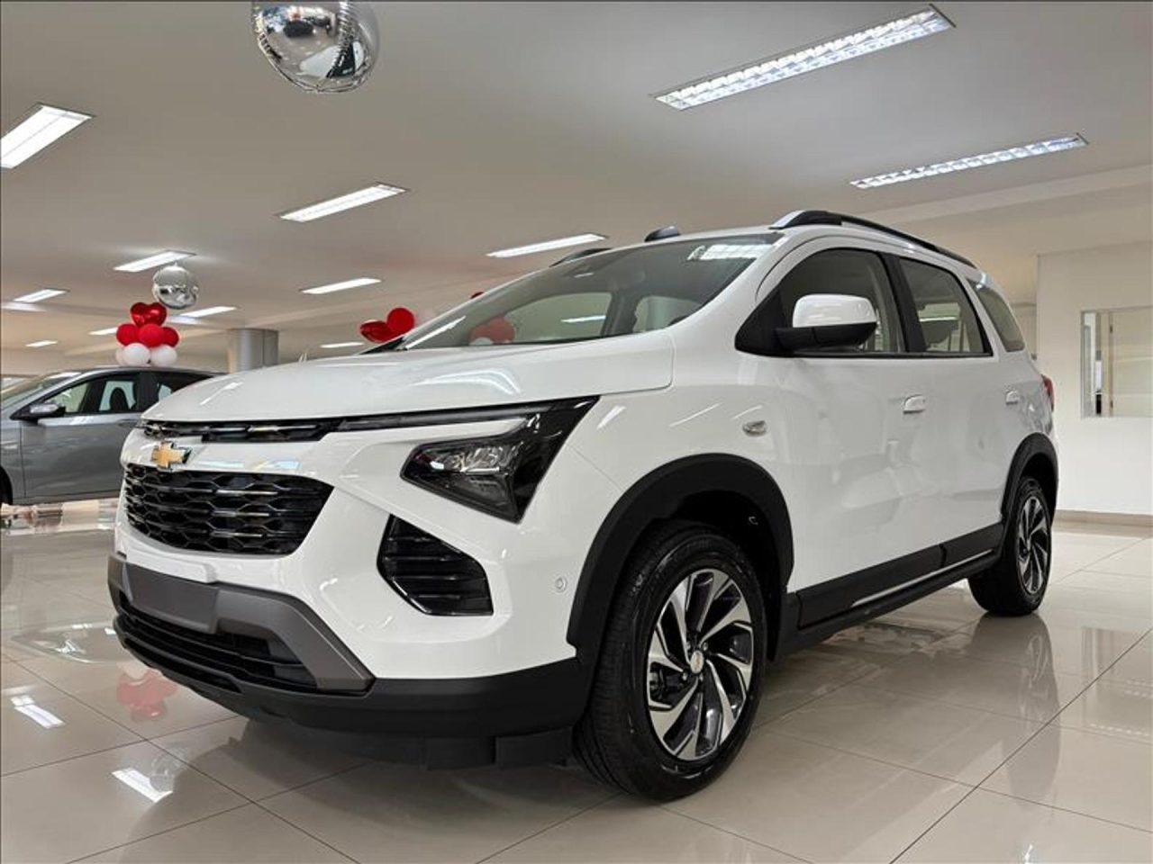 Chevrolet Spin LTZ 2026 fica mais barato que o Tera High em oferta de dezembro