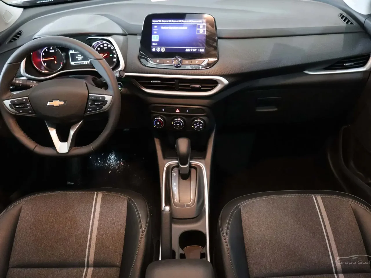 Chevrolet Tracker LTZ 2026 fica mais barato que o Volkswagen Tera High em oferta de dezembro