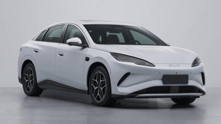 BYD antecipa 2026 e revela o sedã Seal 08 e o SUV Sealion 08