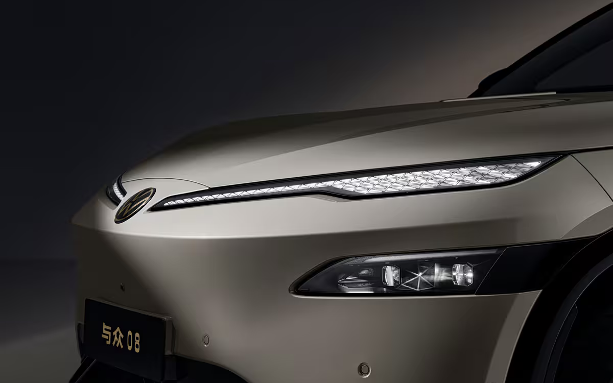 Volkswagen ID.Unyx 08 estreia com até 730 km de autonomia e sistema elétrico de 800V