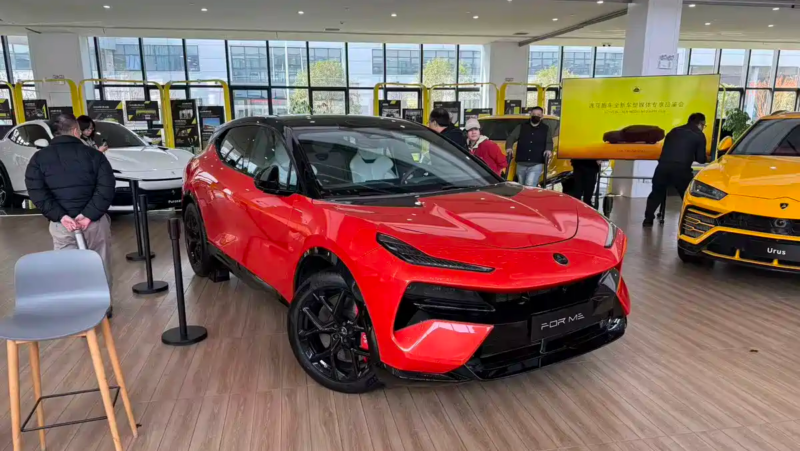 Lotus lança versão PHEV do Eletre com 952 cv e 420 km de autonomia elétrica