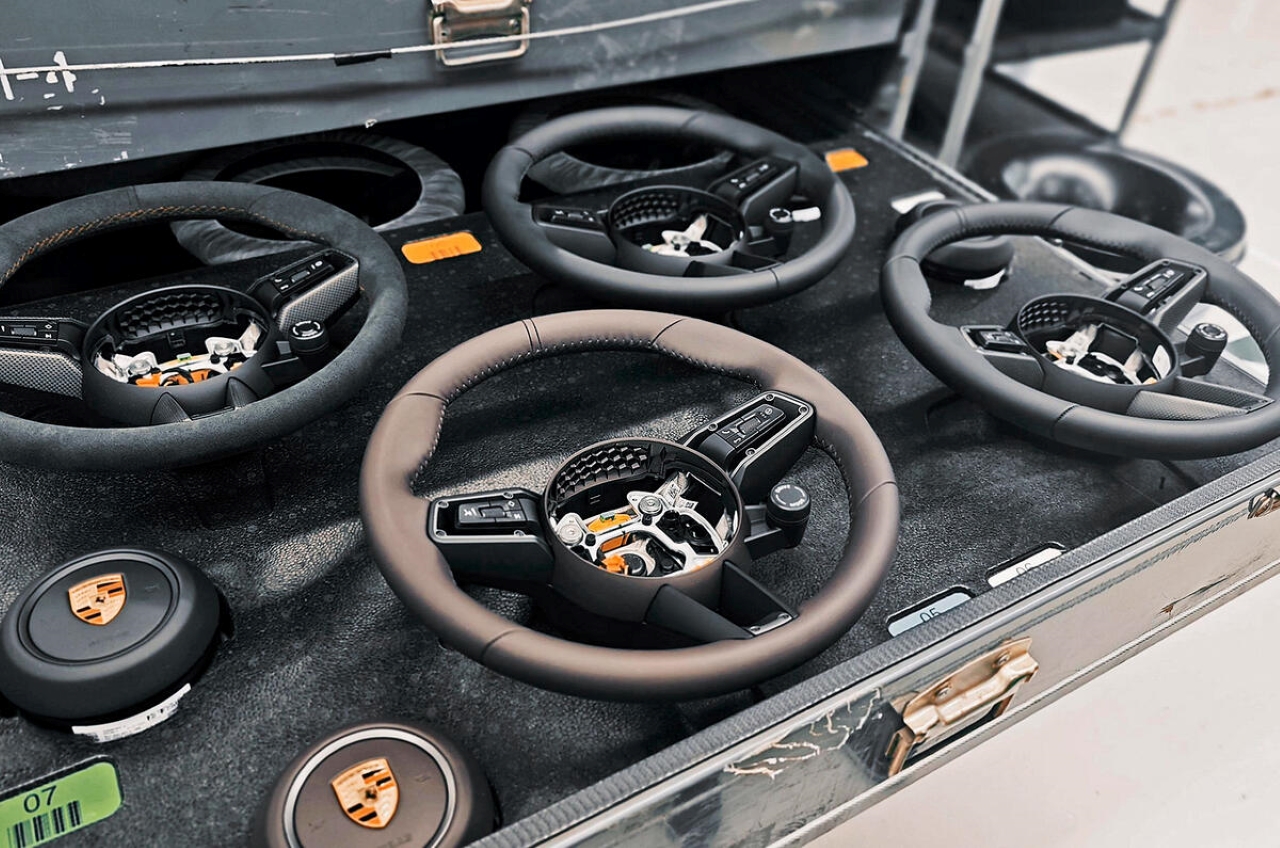Porsche mostra que lixo pode virar material de alto valor na indústria automotiva