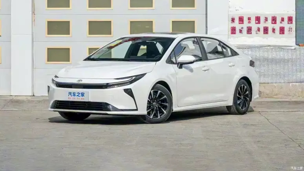 Novo Toyota Corolla 2026 muda o visual e alcança consumo acima de 24 km/l