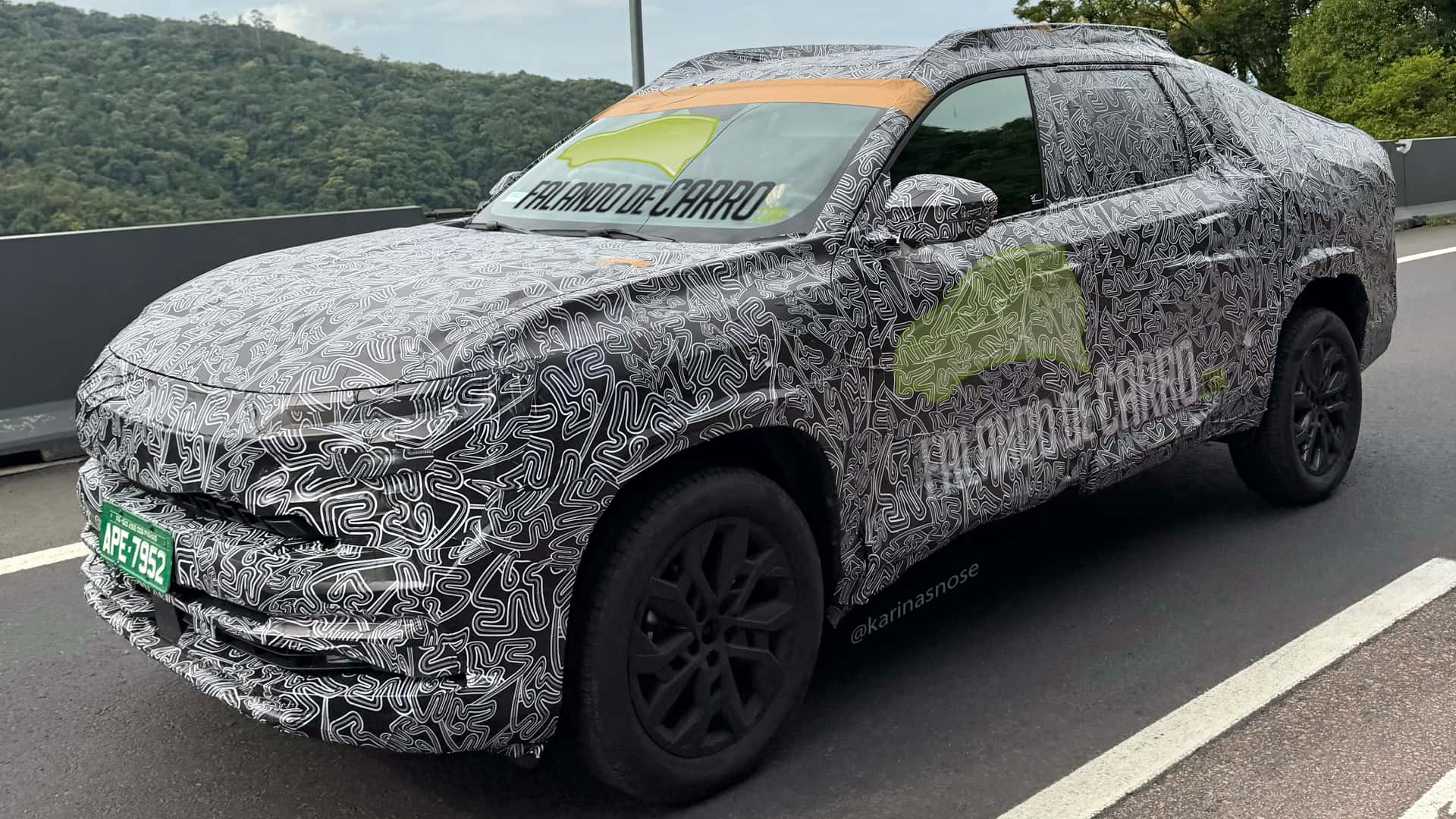 Nova Renault Niagara é flagrada em versão próxima da produção