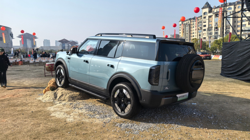 Ford estreia Bronco elétrico na China com preço inicial de R$ 165 mil