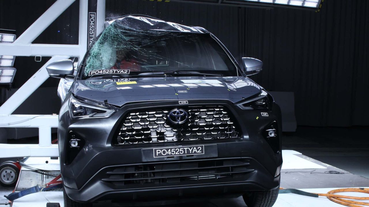 Toyota Yaris Cross decepciona no Latin NCAP e garante apenas 2 estrelas