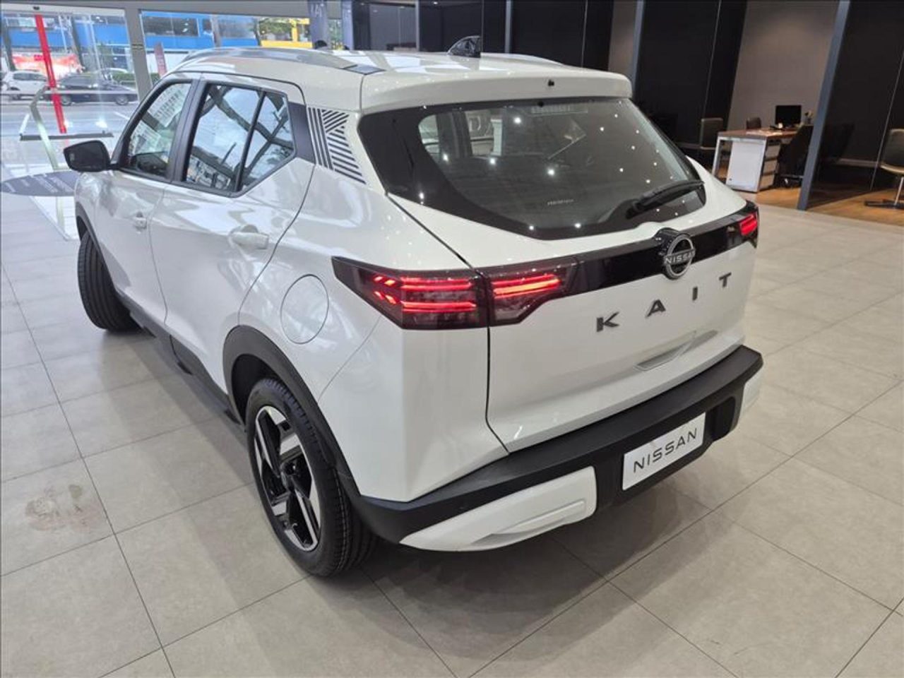 Nissan Kait Active 2026 fica mais barato que o Fiat Argo Trekking em oferta de dezembro