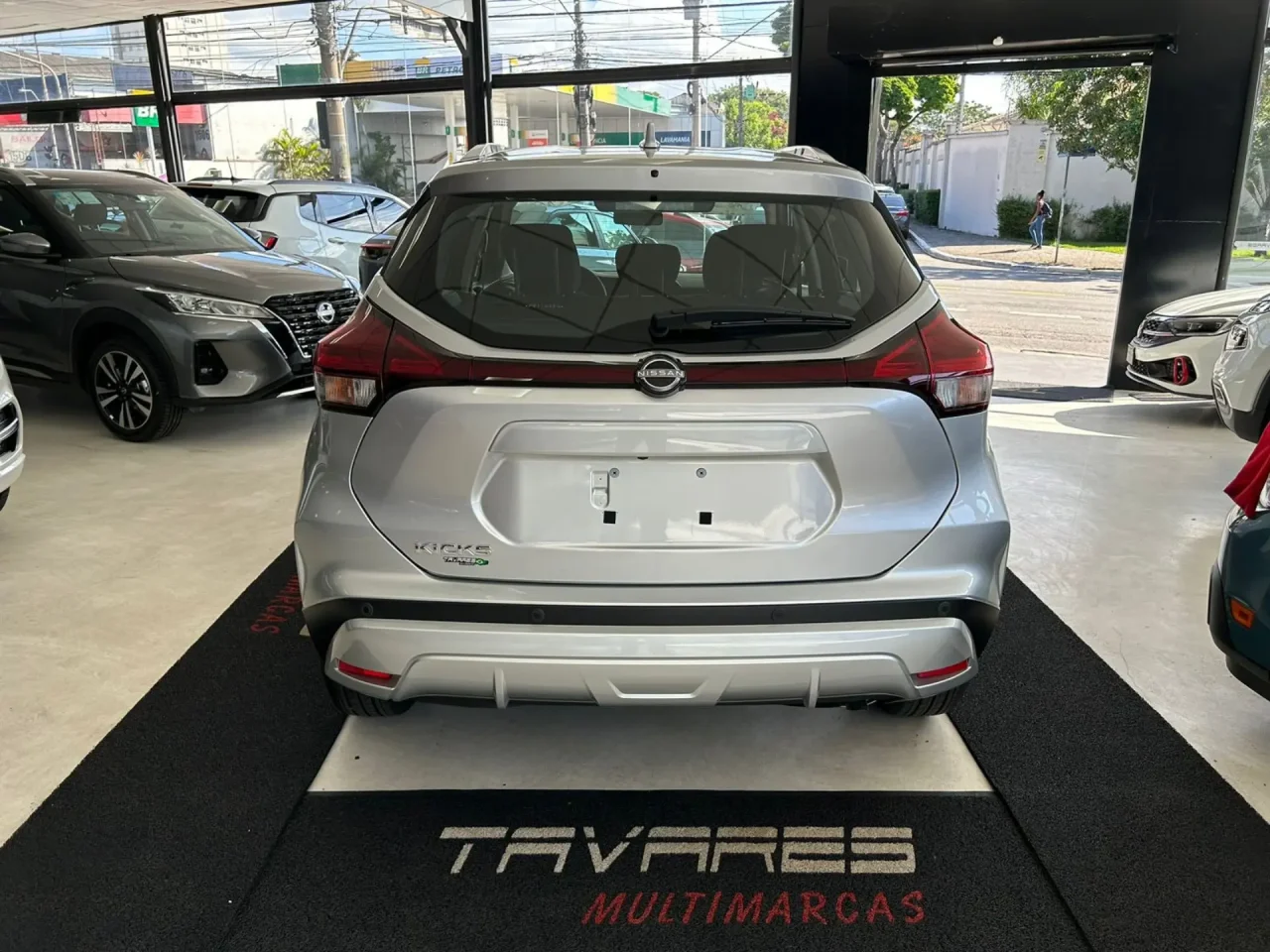 Nissan Kicks Play 2026 tem descontão de R$ 26,2 mil para zerar estoque