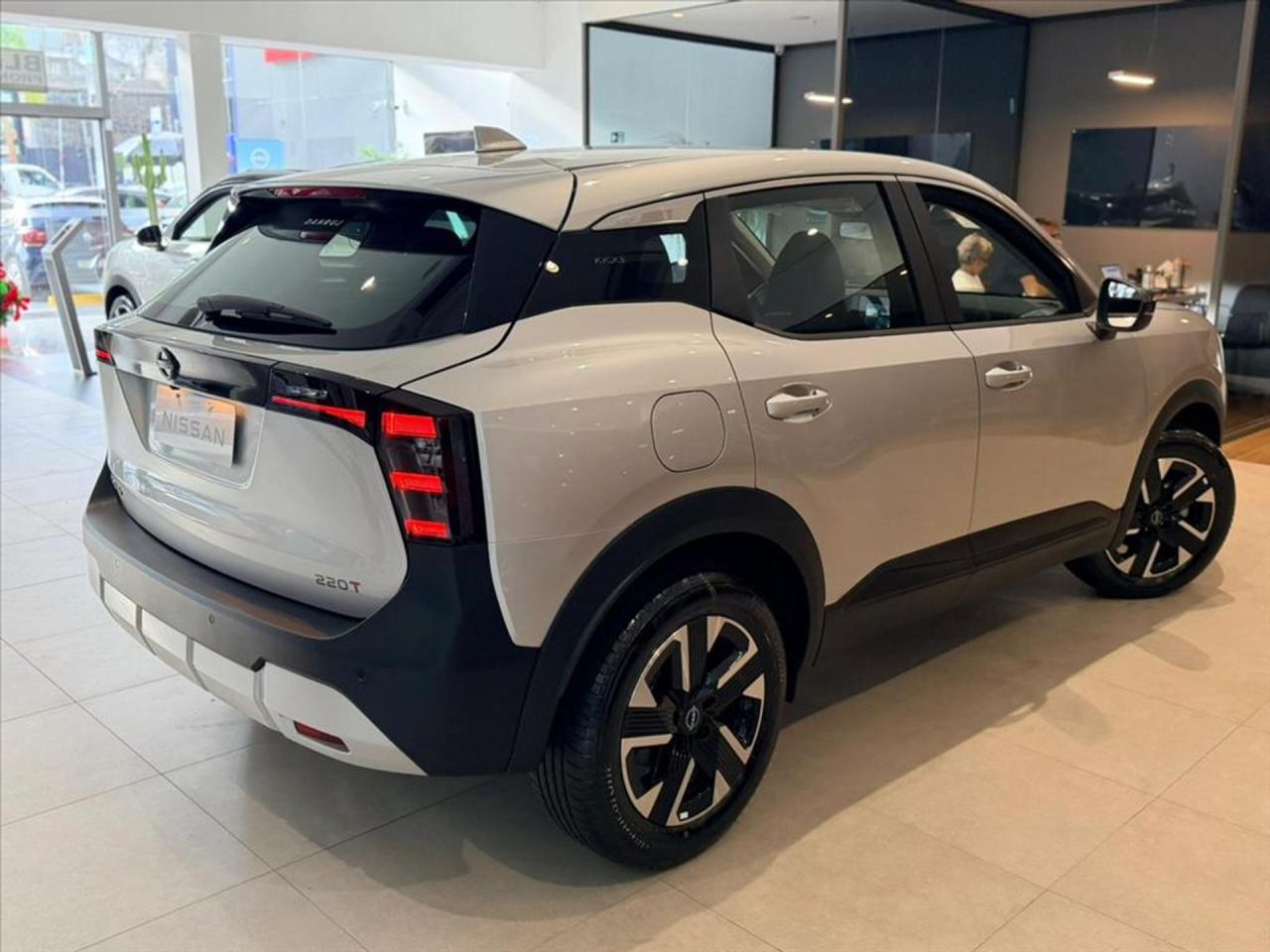 Nissan Kicks Sense 2026 fica mais barato que o Pulse em oferta de dezembro