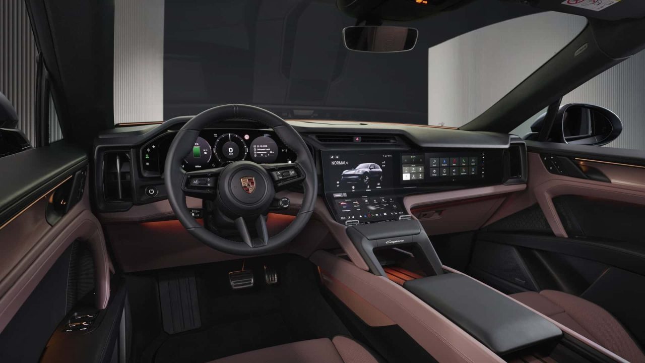 Novo Porsche Cayenne EV desembarca no Brasil e pode custar até R$ 1,4 milhão