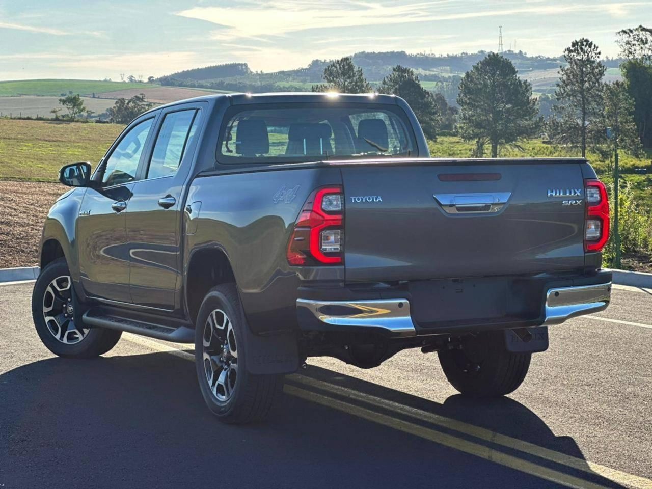 Toyota reduz em até R$ 66,5 mil o preço da Hilux Power Pack AT 2026 para CNPJ