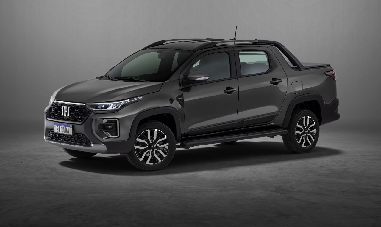 Fiat Strada estreia serviços conectados nas versões Ranch e Ultra