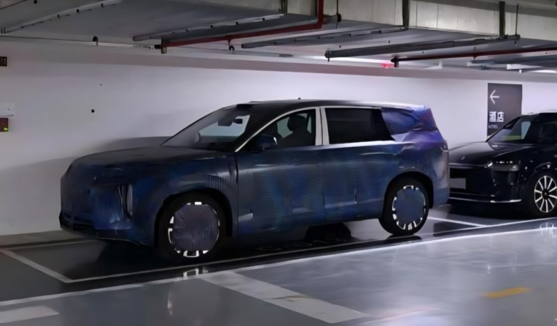 Flagra revela o BYD Tang 9, SUV premium que será lançado no primeiro semestre de 2026