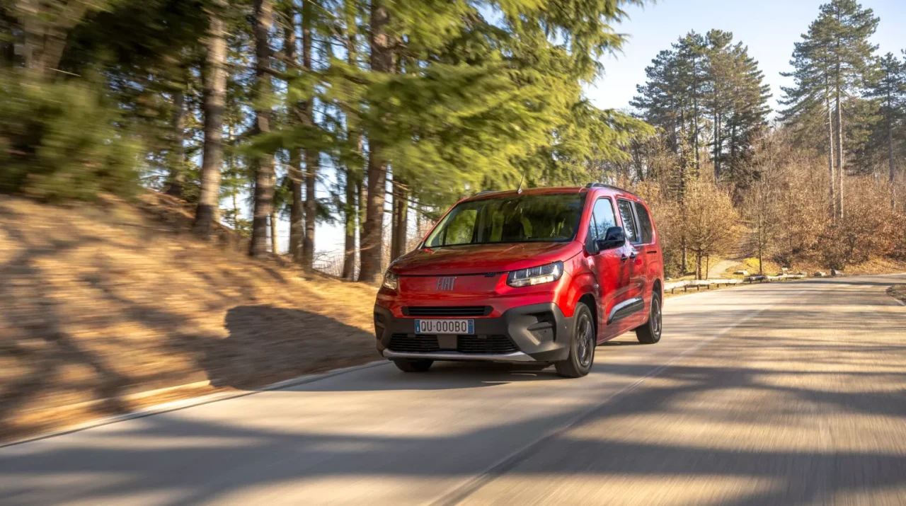 Novo Fiat Qubo L estreia como atualização do clássico Doblo
