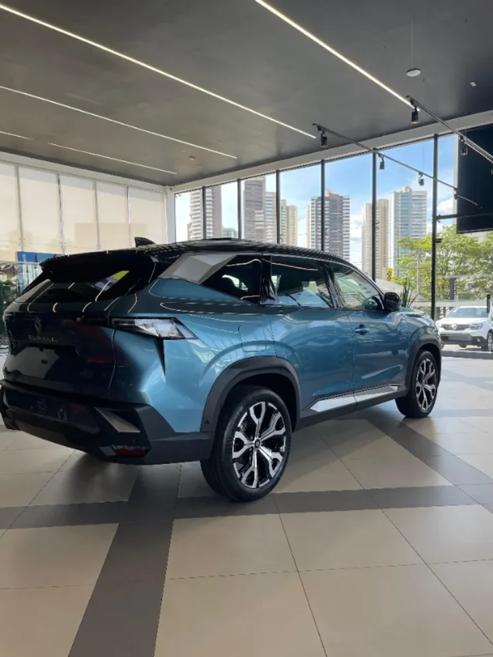 Renault Boreal dispara 108,2% em março e supera rivais como Taos e Territory