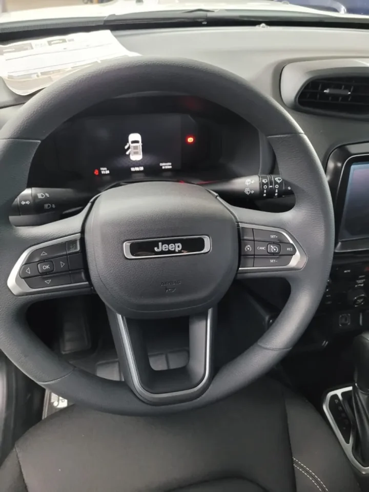 Jeep Renegade Altitude 2026 passa a custar menos que o Polo em janeiro