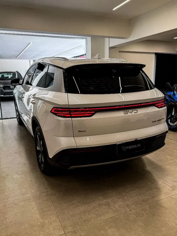 BYD Song Pro 2026 fica até R$ 30 mil mais barato e passa a custar menos que o Fastback