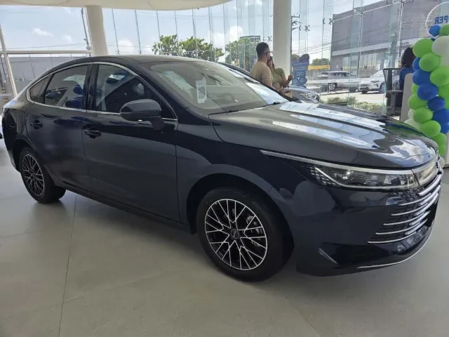 BYD King 2026 tem desconto de R$ 25.498 e sai por preço de Tera