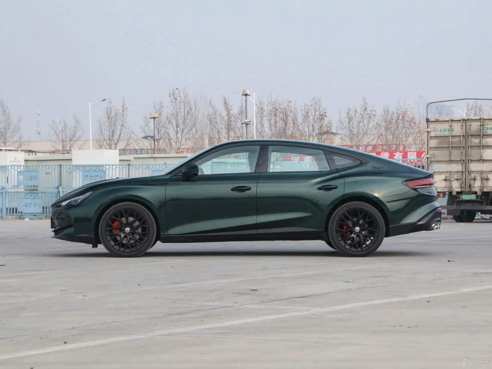 MG revela teaser de novo sedã 100% elétrico equipado com LiDAR