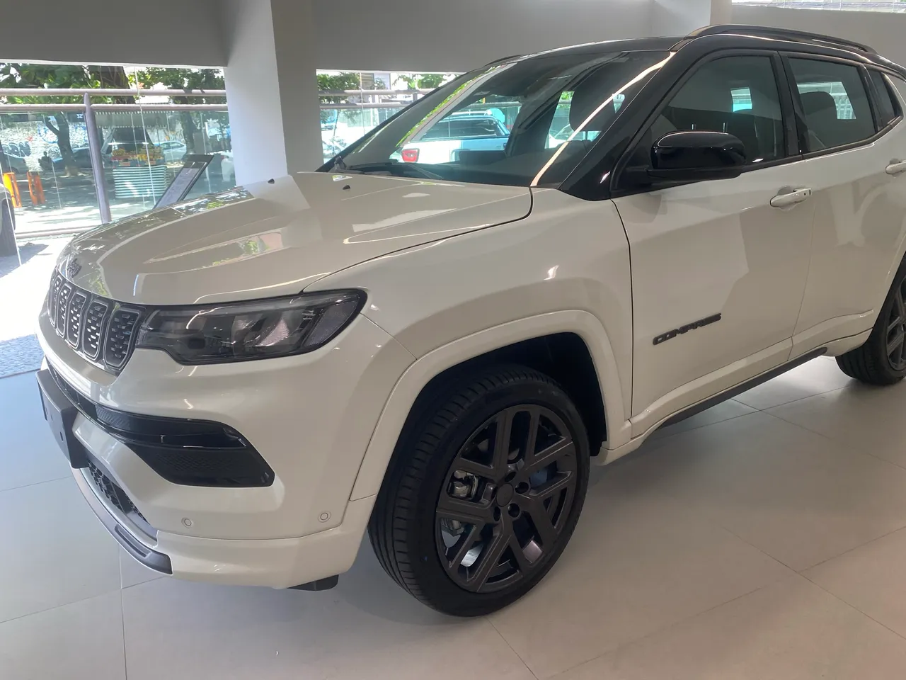 Jeep libera Compass Serie S T270 em janeiro de 2026 com descontão de R$ 18.392 para CNPJ