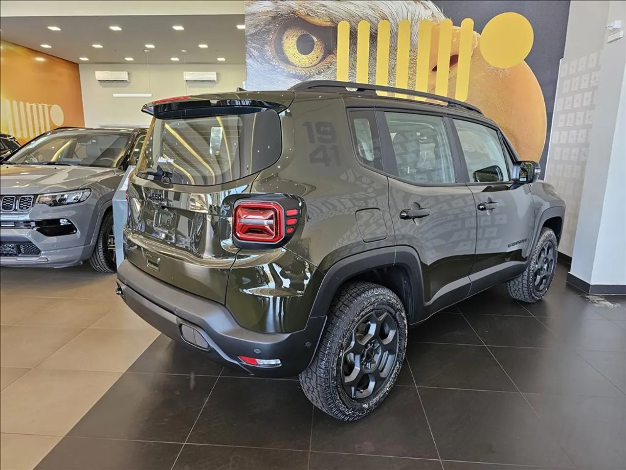 Por que o híbrido do Jeep Renegade será diferente de Pulse e Fastback