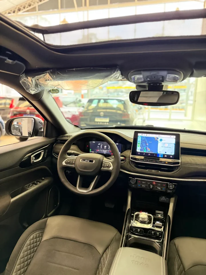 Jeep Commander 2026 tem reajuste em janeiro e fica até R$ 6.600 mais caro