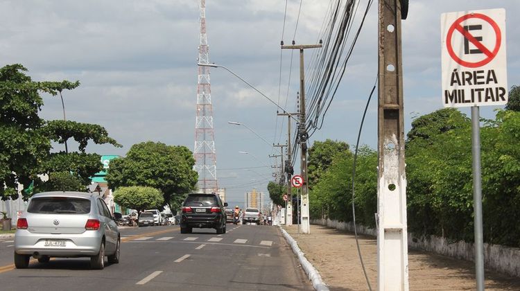 Código de Trânsito explica quando é parada e quando é estacionamento
