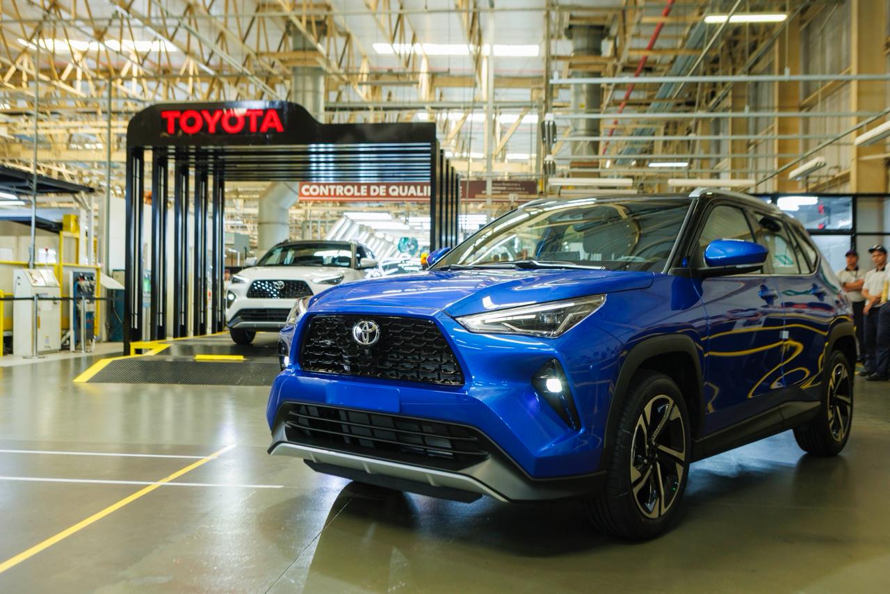 Novo Yaris Cross começa a ser produzido no Brasil e marca estreia da Toyota em SUVs compactos