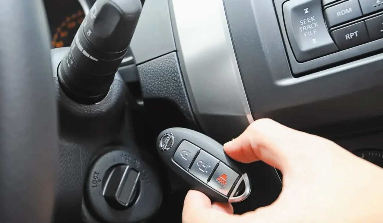 Chave presencial e portas abertas: os vilões silenciosos da bateria do carro