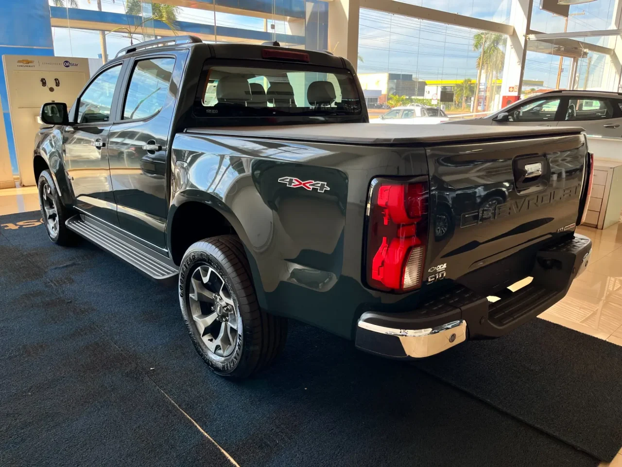 Chevrolet S10 WT MT tem mega desconto de R$ 45,3 mil para CNPJ em janeiro