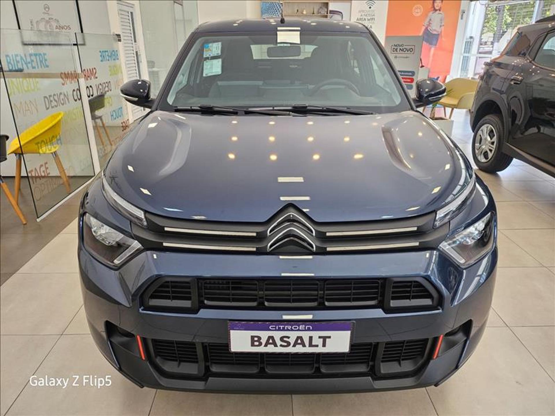 Citroën oferece desconto de R$ 21,3 mil no Basalt Shine para PcD em janeiro