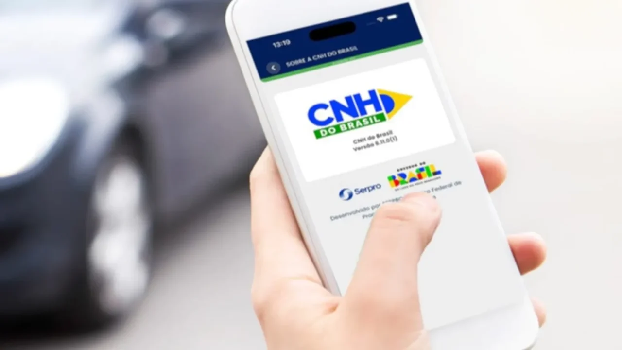 Renovação automática da CNH tem limite para condutores acima dos 50