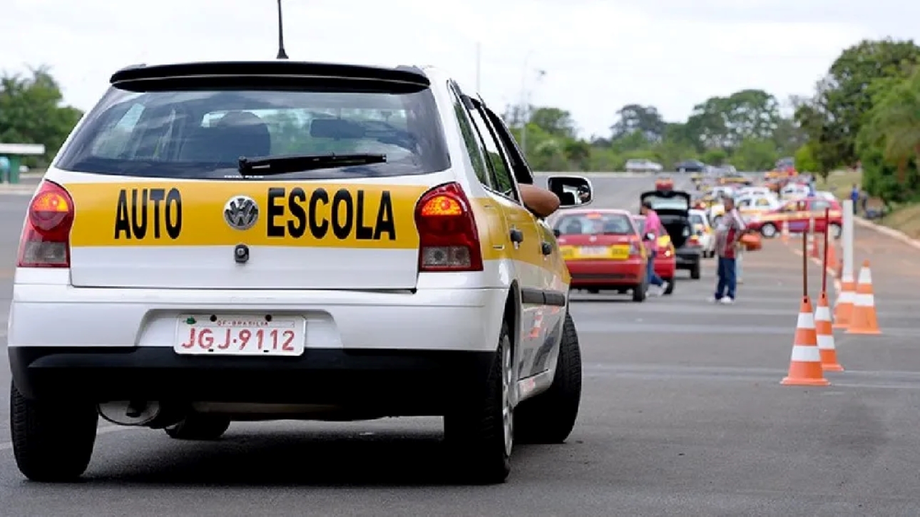Prova de CNH muda: baliza deixa de ser exigida em alguns estados